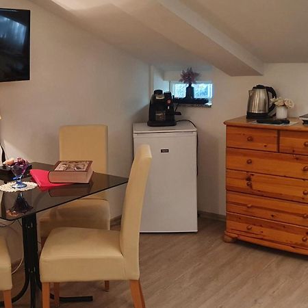סופרון Karmelita Boutique Apartman חדר תמונה