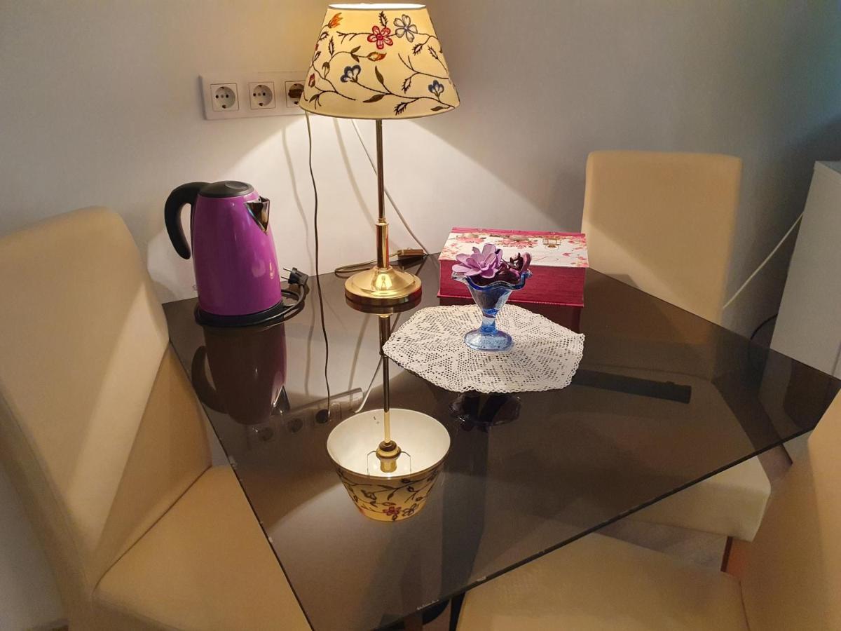 סופרון Karmelita Boutique Apartman מראה חיצוני תמונה
