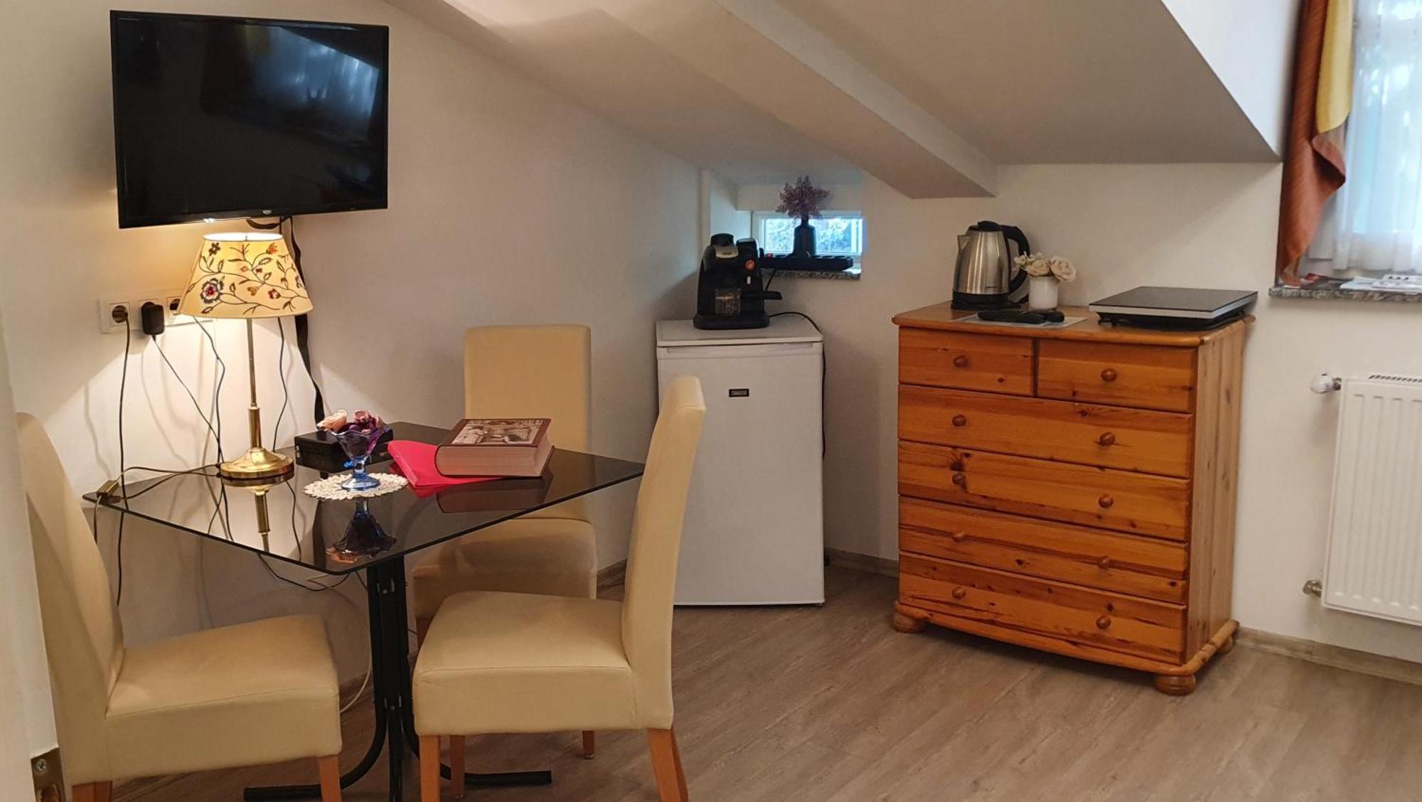 סופרון Karmelita Boutique Apartman חדר תמונה
